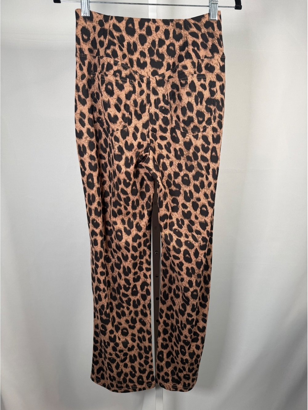 Halara High Waisted Crossover Leopard Print Waffle Pants Noir Safari Size Small - Picture 4 of 9